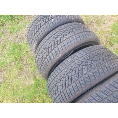 4 zo goed als nieuwe goodyear winterbanden