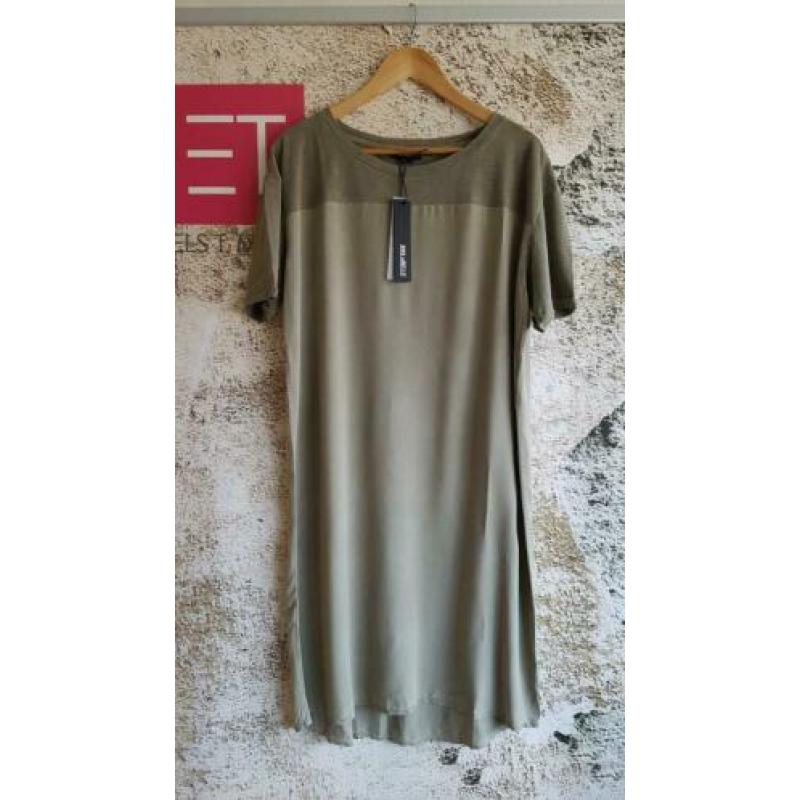 Trendy nieuwe jurk van Juul en Belle maat L
