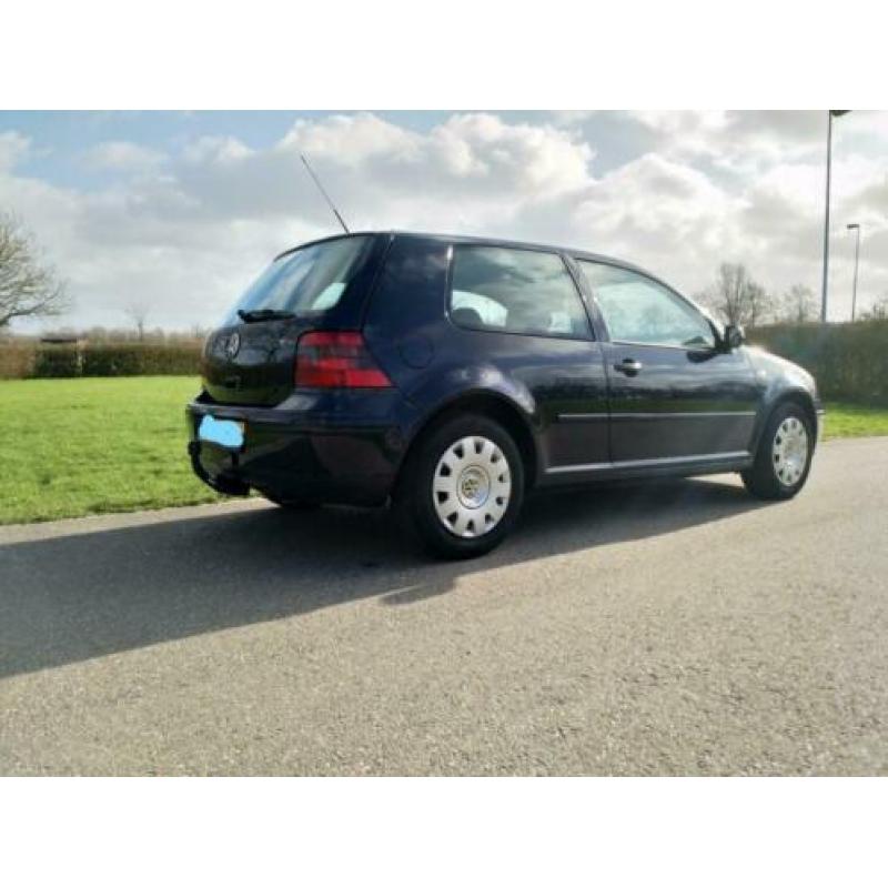 Volkswagen Golf 1.9 TDI 96KW 130 PK 6-versn 2002 Blauw