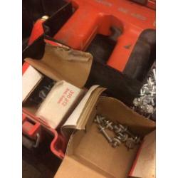Te koop Hilti schiethamer in goede staat.