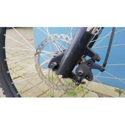 B'twin Rockrider Mountainbike