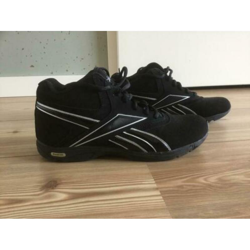 reebok sportschoenen indoor maat 40 zwart nieuw!