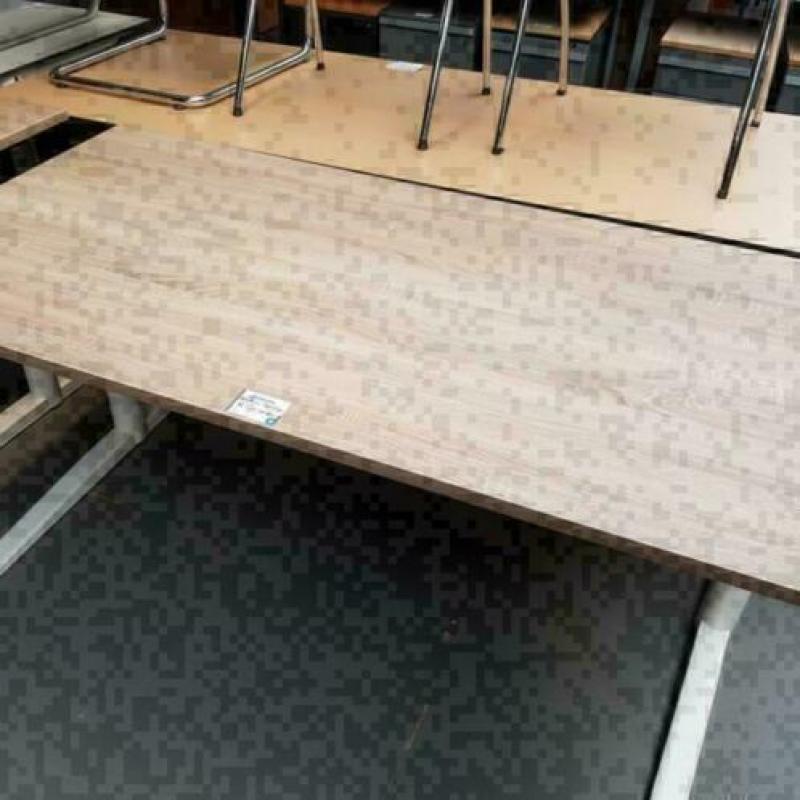 Prachtige slingerbureau's 160x80 cm met eiken blad wit frame