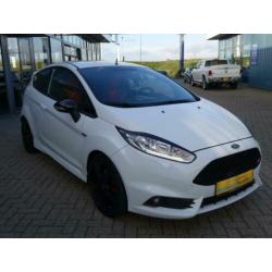 Ford Fiesta 1.6 ST1 Airco Stoelverwarming Pdc Elec.pakket Me