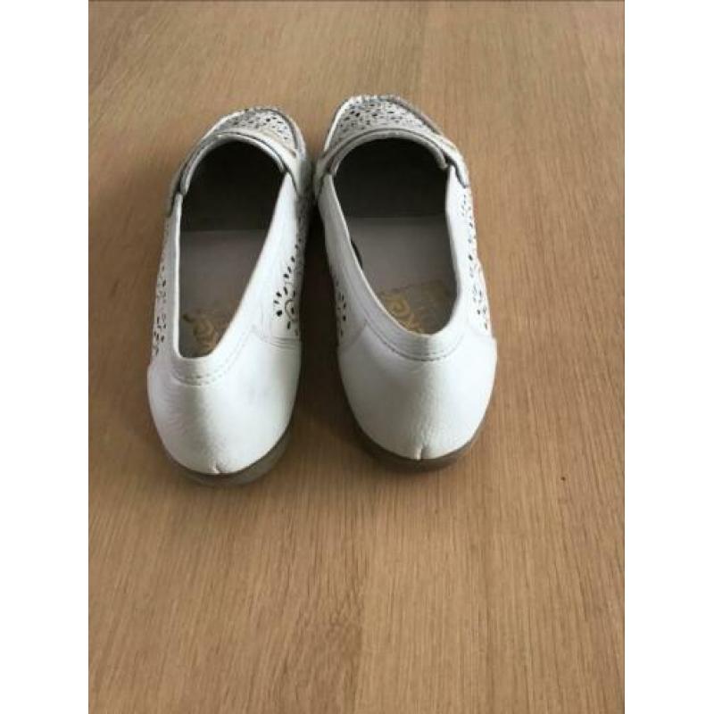 NIEUWE SCHOENEN van RIEKER mt 39