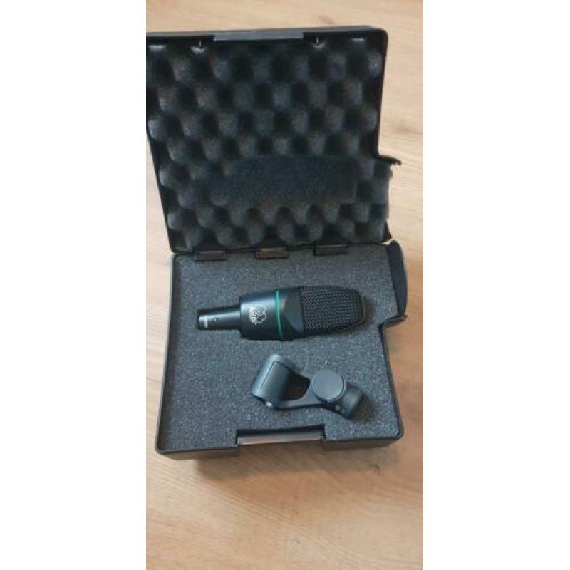 Microfoons AKG + toebehoren