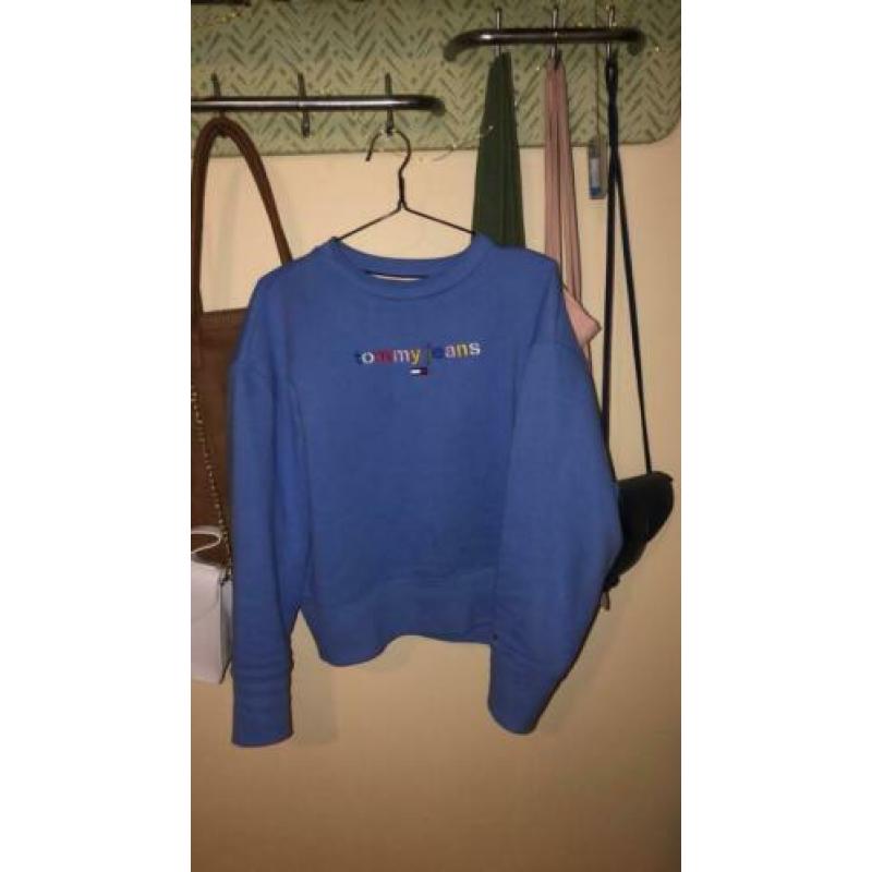 Tommy jeans trui, amper gedragen.