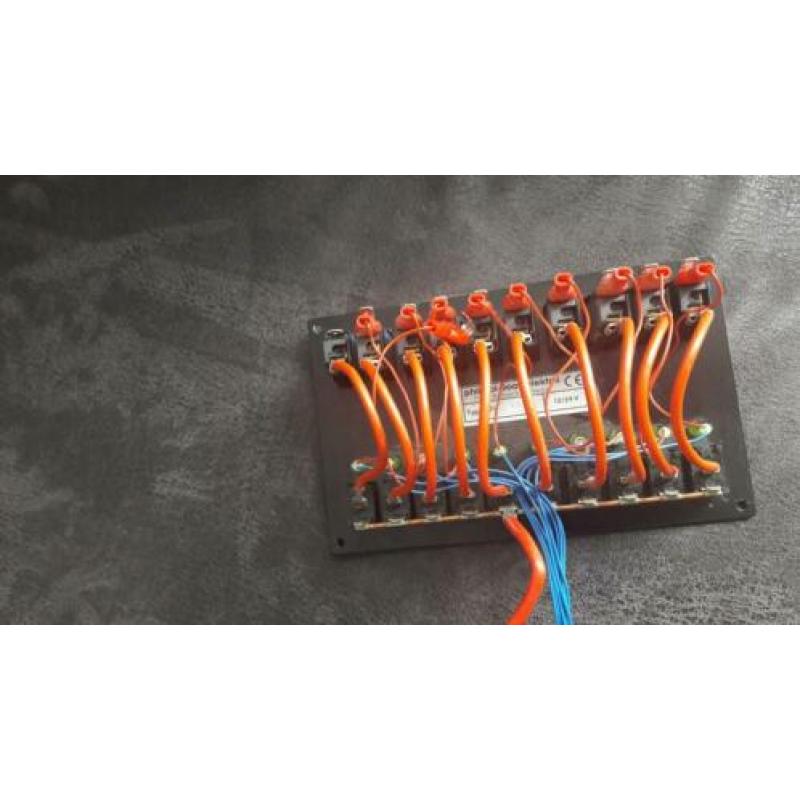 Philippi Schakelpaneel 10 delig 12V/24V