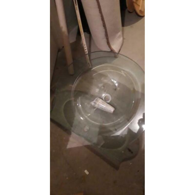 Mooie glazen wasbak