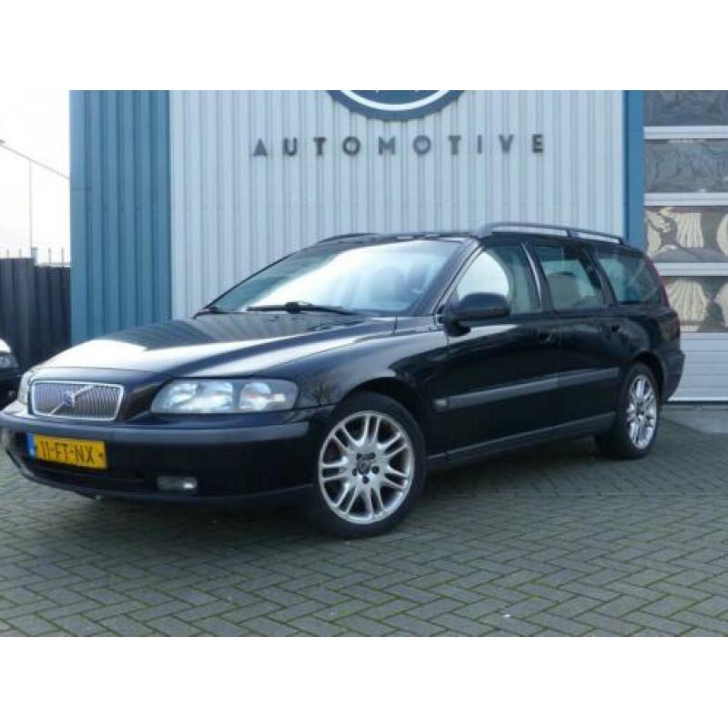 Volvo V70 2.4 T 200PK Automaat Comfort Line Ecc/Cruise/Trekh