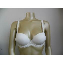 Nieuw setje van Lingadore, bh maat 65B en slip en string S