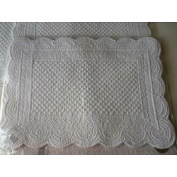 4 x witte quilted placemats, nieuw, in verpakking