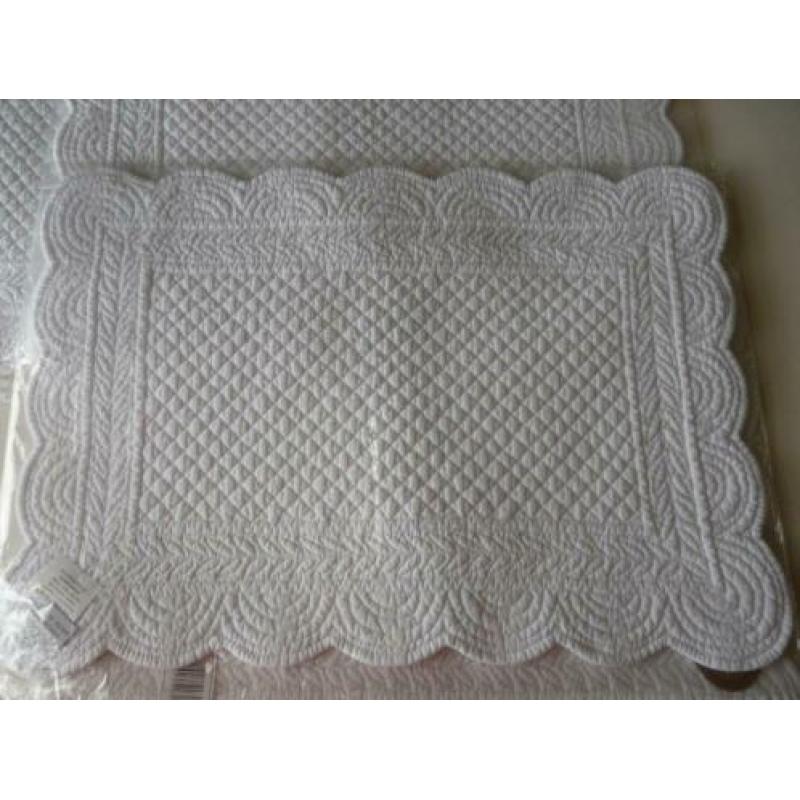 4 x witte quilted placemats, nieuw, in verpakking