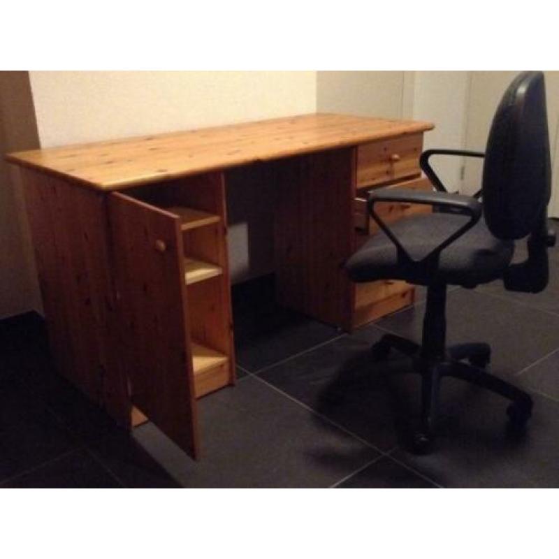 BURO, massief grenen 140x65cm / 76cm hoog