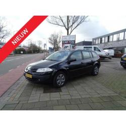 Renault Mégane Grand Tour 1.6-16V Business L.