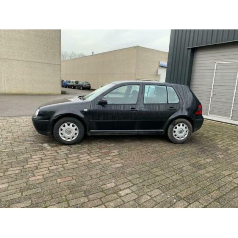 Volkswagen Golf 1.6-16V Comfortline
