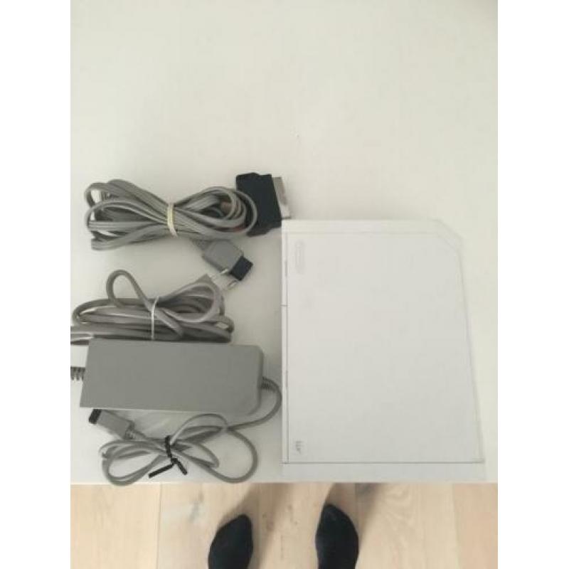 Te koop Nintendo wij met 11 spellen en toebehoren