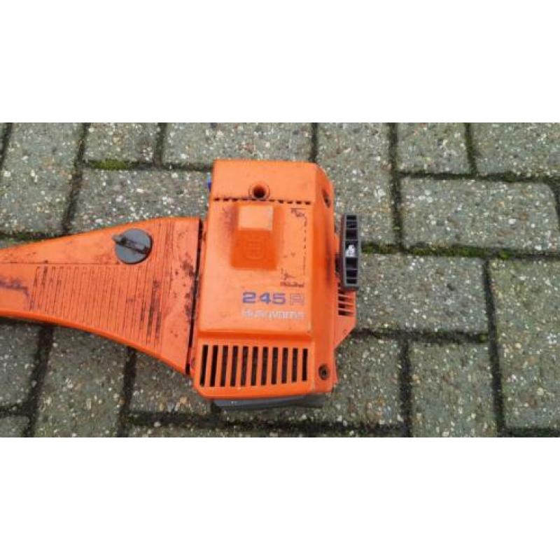 2 X Bosmaaier 1 x Grondboor.