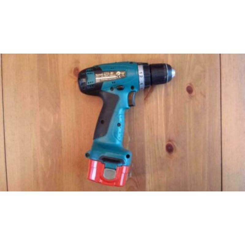 2x Makita accu boormachines 6271 en 6270D,2accu's en 2laders