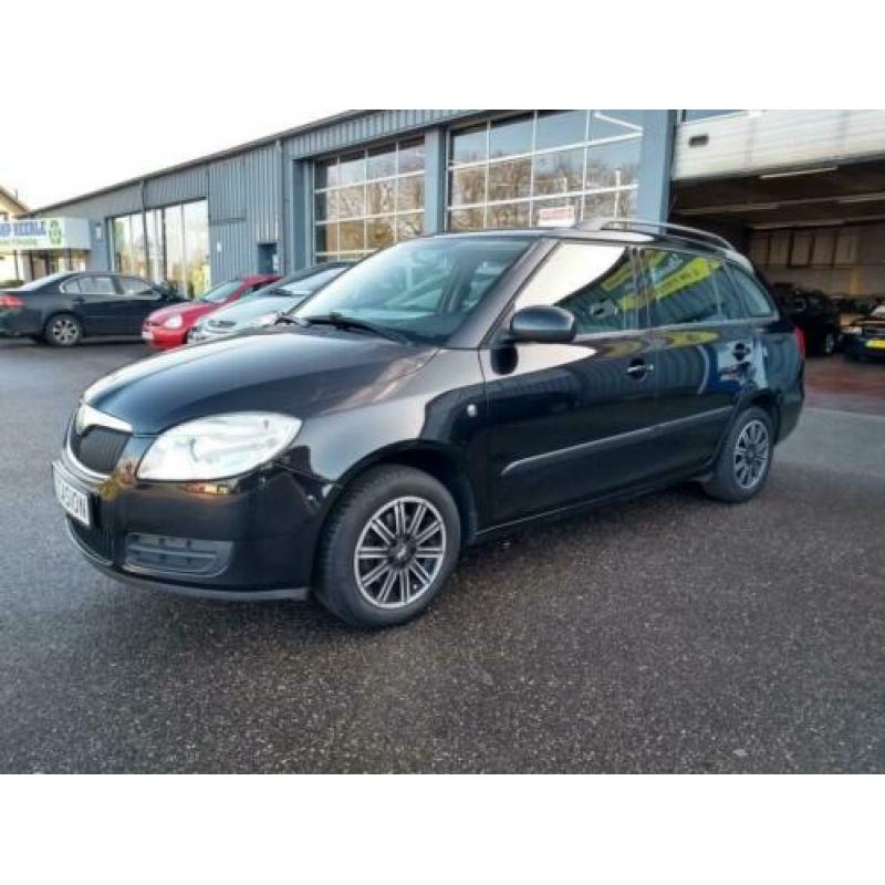 Skoda Fabia Combi 1.2 Comfort Dealer onderhouden ! 2e eigena