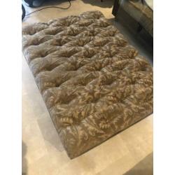 Mooie poef / salontafel