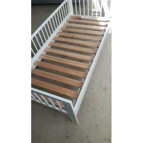 Ikea Peuterbed, juniorbed 70x160, wit met matras Vissa