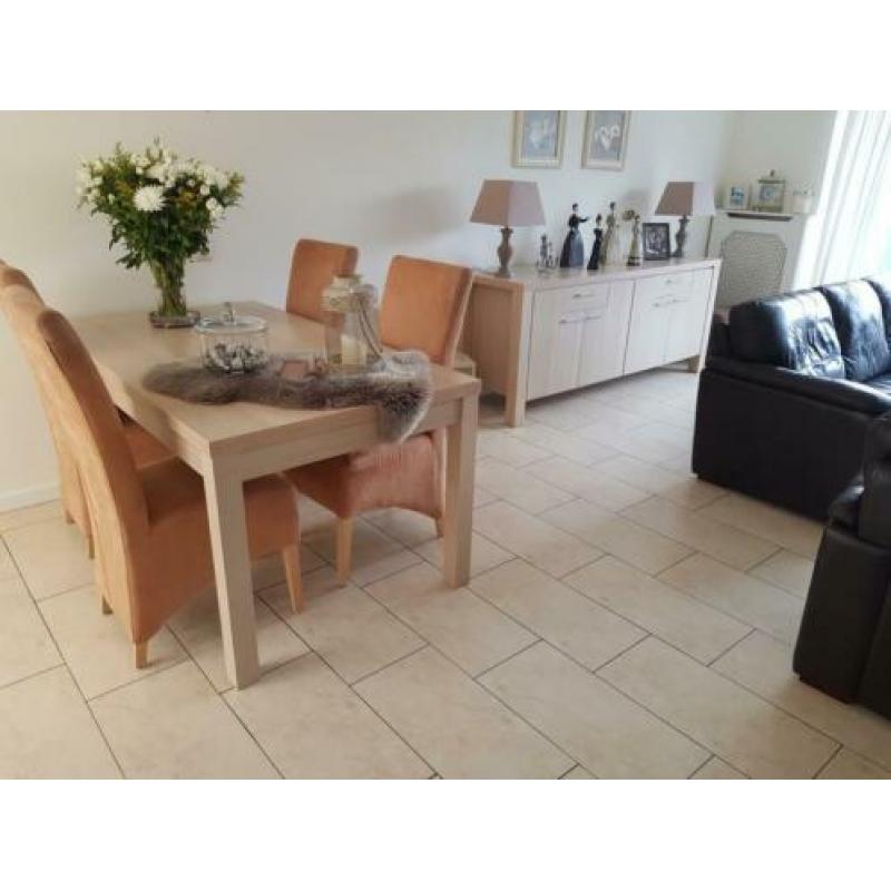 L bankstel Dressoir salontafel tv meubel eettafel 4 stoelen