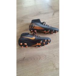 Nike voetbalschoenen maat 42