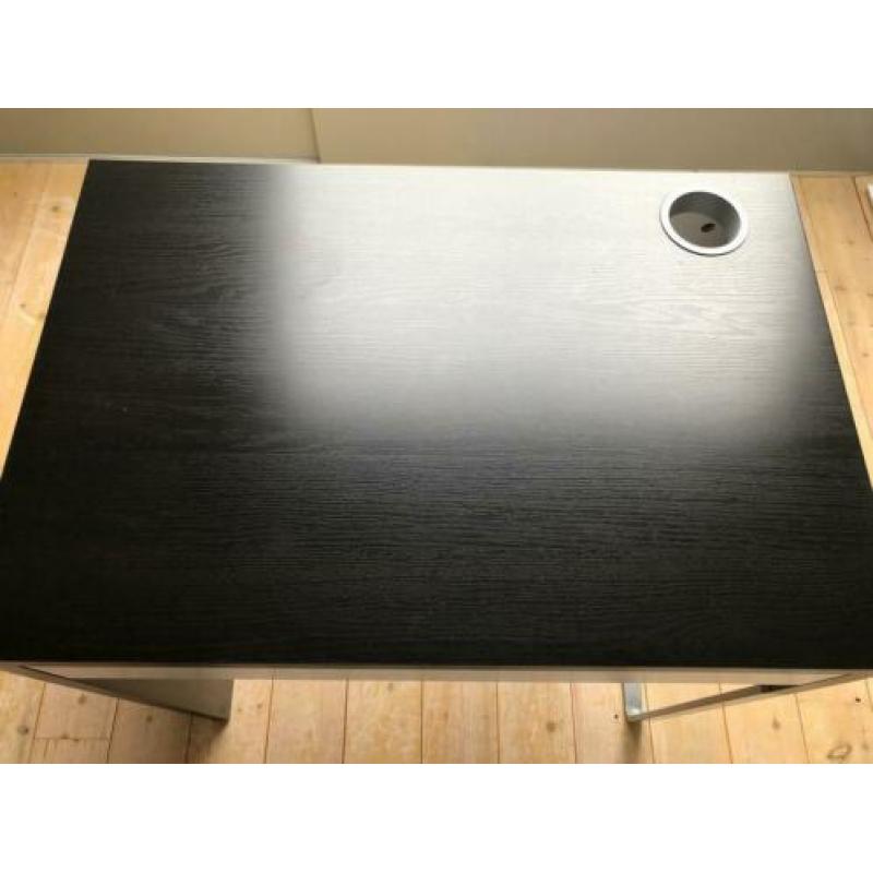 Compacte bureau tafel