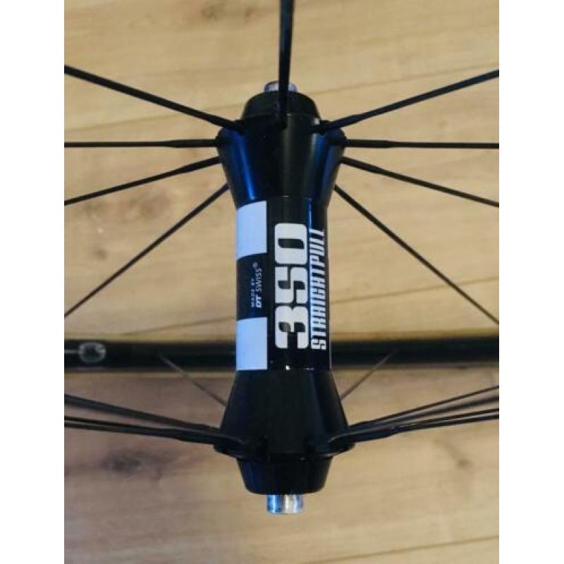 FFWD F6R tubewielset met DT350-naaf, ready to race!