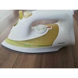 1 x Rowenta en 2 x Philips strijkijzers