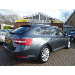 Skoda Superb Combi 1.6 TDI 120pk Automaat Amb. Bns NAvi, Pdc