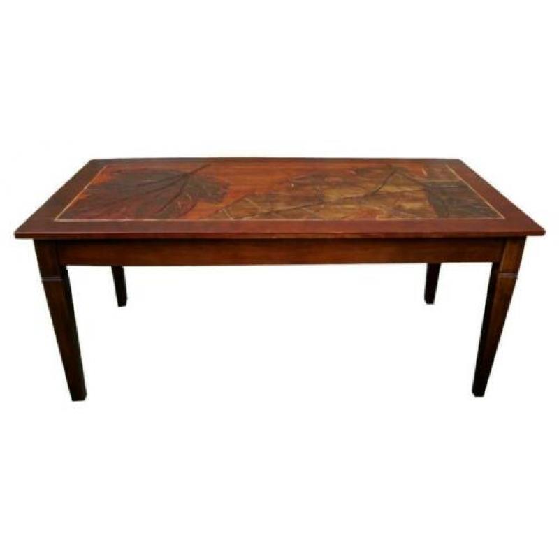 Eettafel en kunstwerk
