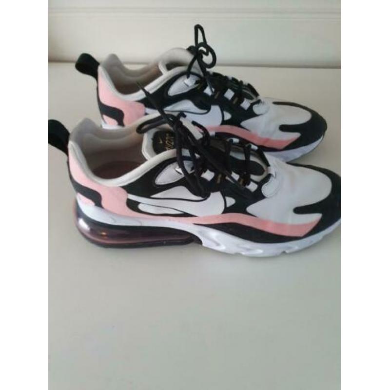 Nike air 270 react koral rose maat 42