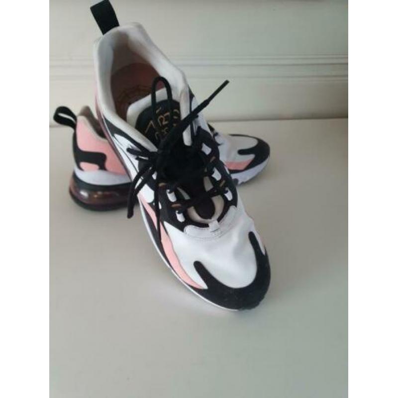 Nike air 270 react koral rose maat 42