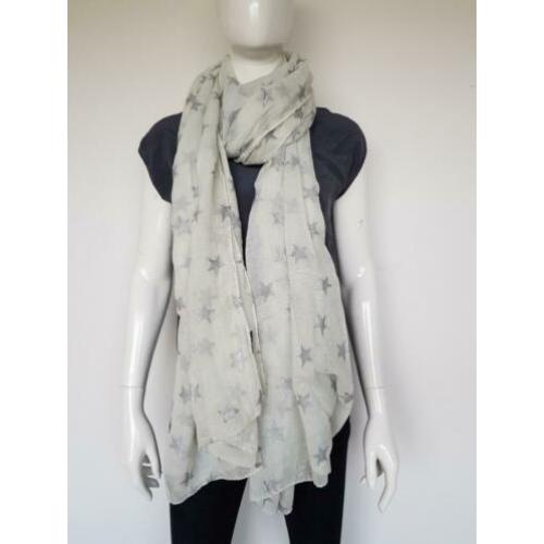 Shawl Black Lily. Mintgroen/zilveren sterretjes.