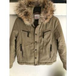 Iceberg beige winterjas met bontkraag