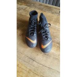 Nike voetbalschoenen maat 42