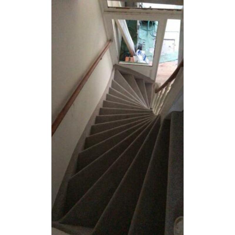 Trap bekleden tegen de beste prijs door vaklui !