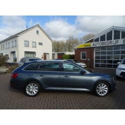 Skoda Superb Combi 1.6 TDI 120pk Automaat Amb. Bns NAvi, Pdc