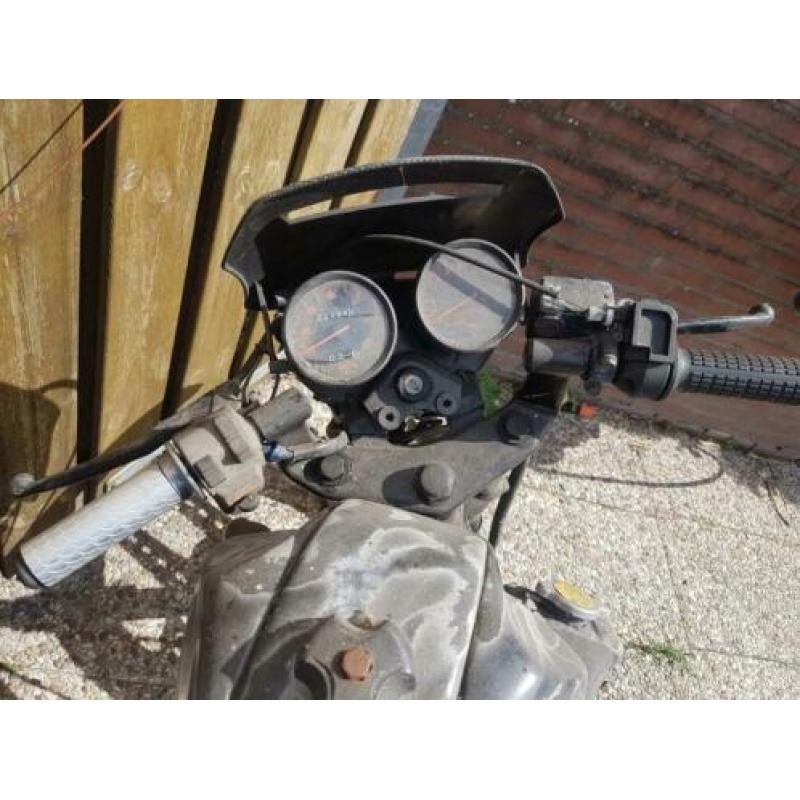 Honda mt met kenteken