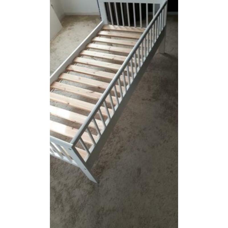 Ikea Peuterbed, juniorbed 70x160, wit met matras Vissa