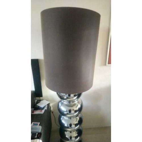 Mooie weinig gebruikte bollen lamp