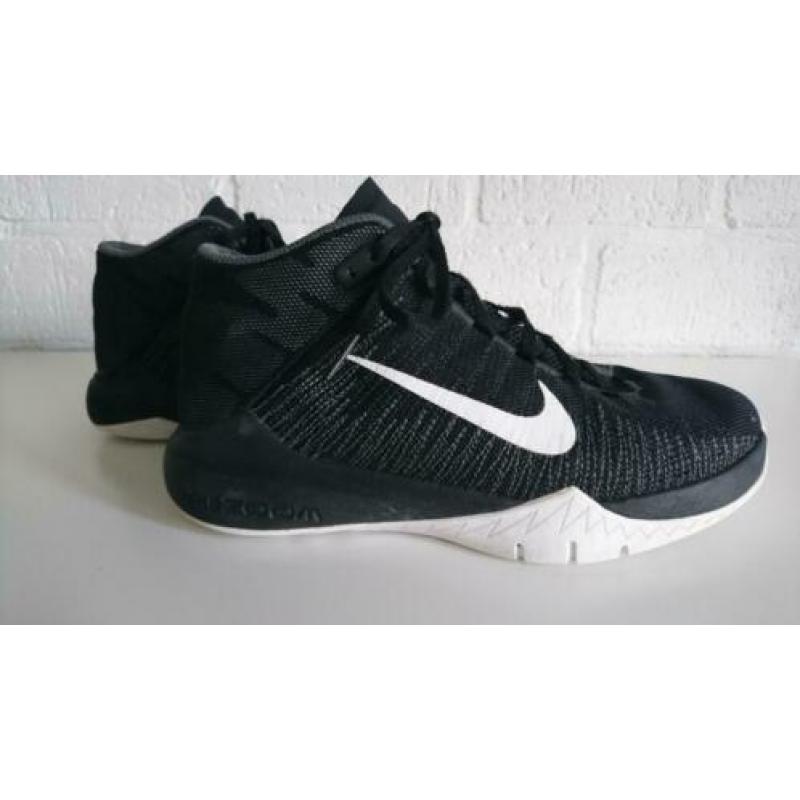 ZGAN! Nike Zoom Ascention - maat 39