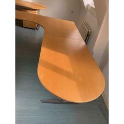 Groot bureau met aangebouwde tafel, Ikea Effectif