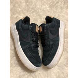 Nike Air Force 1 Black/Cream maat 38 sneaker dames