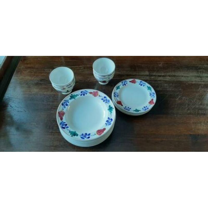 Boerenbont servies Boch & Maastricht