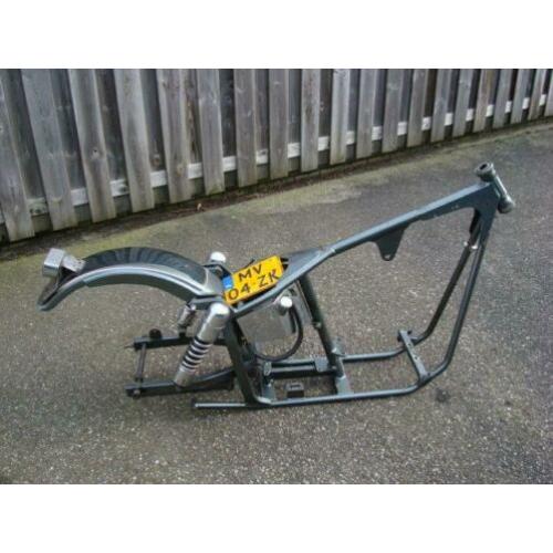 Eienbouw Swingarm frame met kenteken