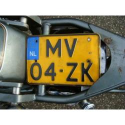 Eienbouw Swingarm frame met kenteken