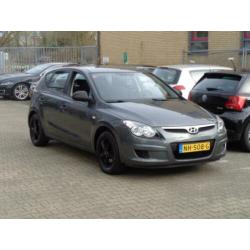 Hyundai I30 1.4i Active Cool NIEUWE APK AIRCO LM-VELGEN